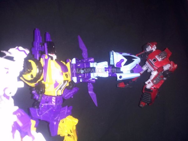 transformers fall of cybertron toyline